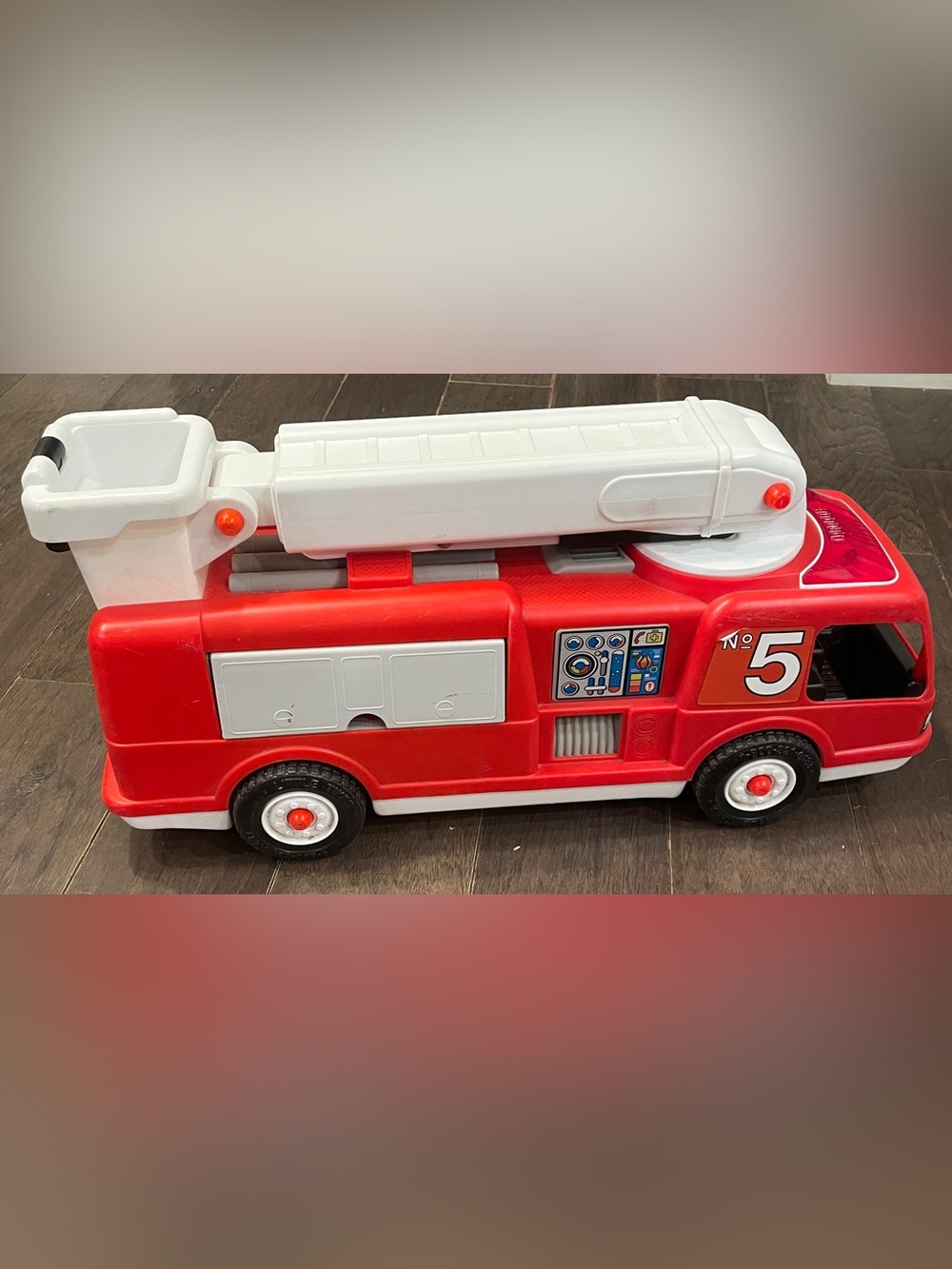 Vintage Little Tikes Fire Truck Large Vehicle Ride On Ladder Bucket 23” EUC